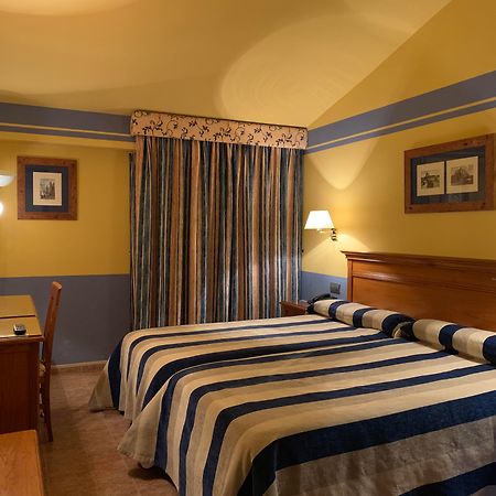 La Sierra Hotel อันเตเกรา ภายนอก รูปภาพ