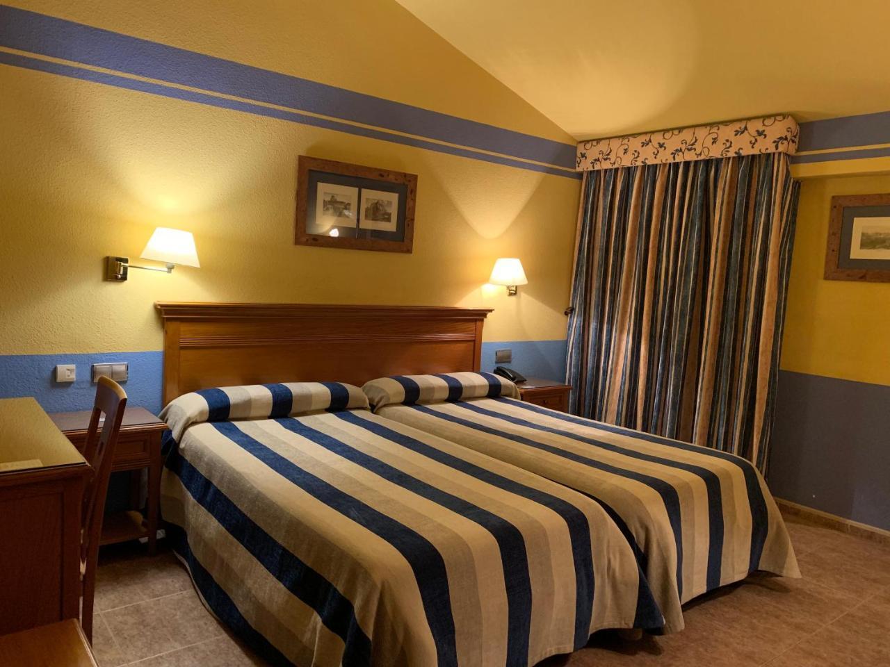 La Sierra Hotel อันเตเกรา ภายนอก รูปภาพ